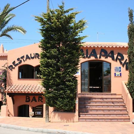 Hotel Bahia Park Cala En Porter  Exterior foto