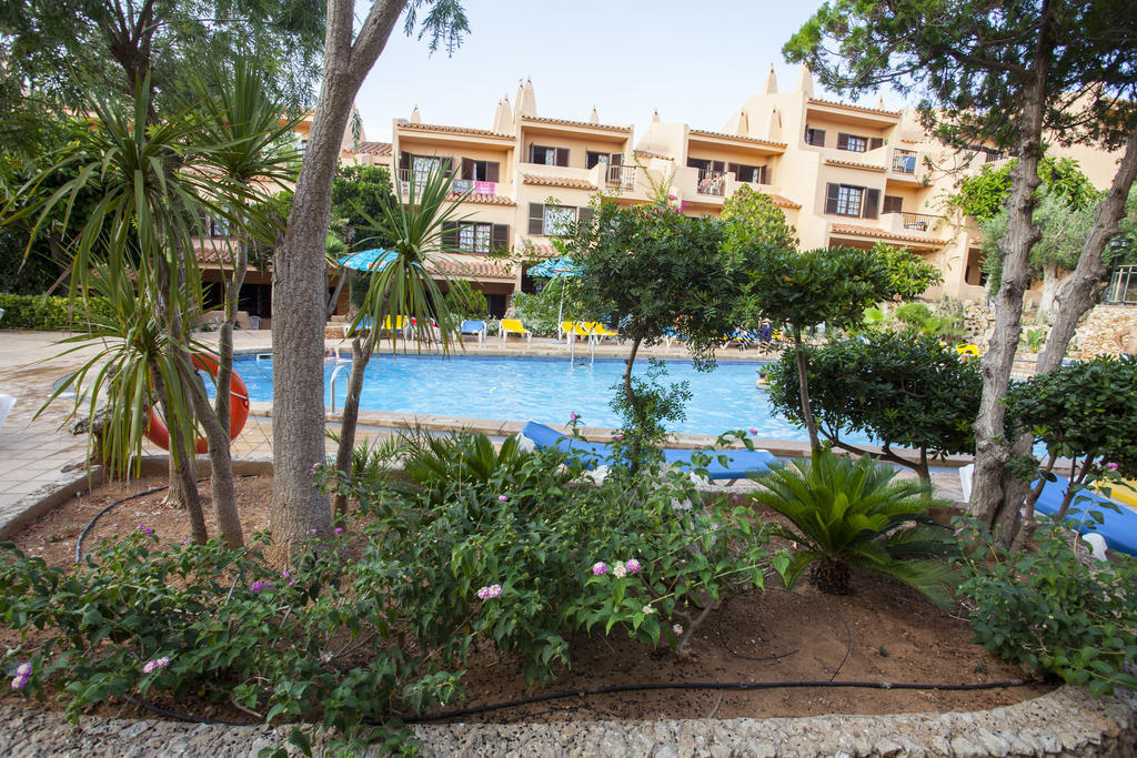 Hotel Bahia Park Cala En Porter  Exterior foto